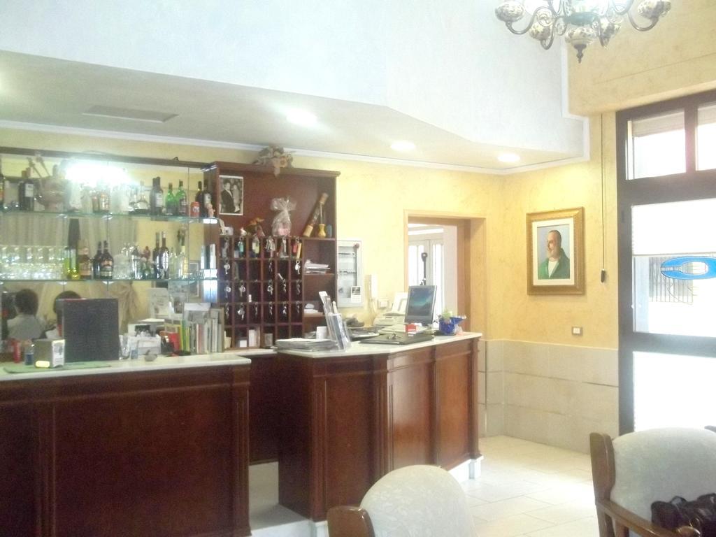 Hotel Celestina Виллапьяна Экстерьер фото